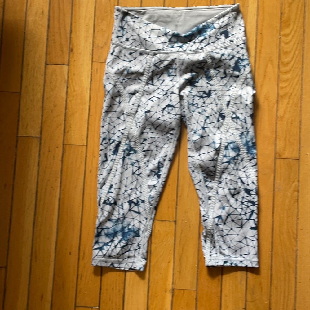 Lululemon cropped leggings